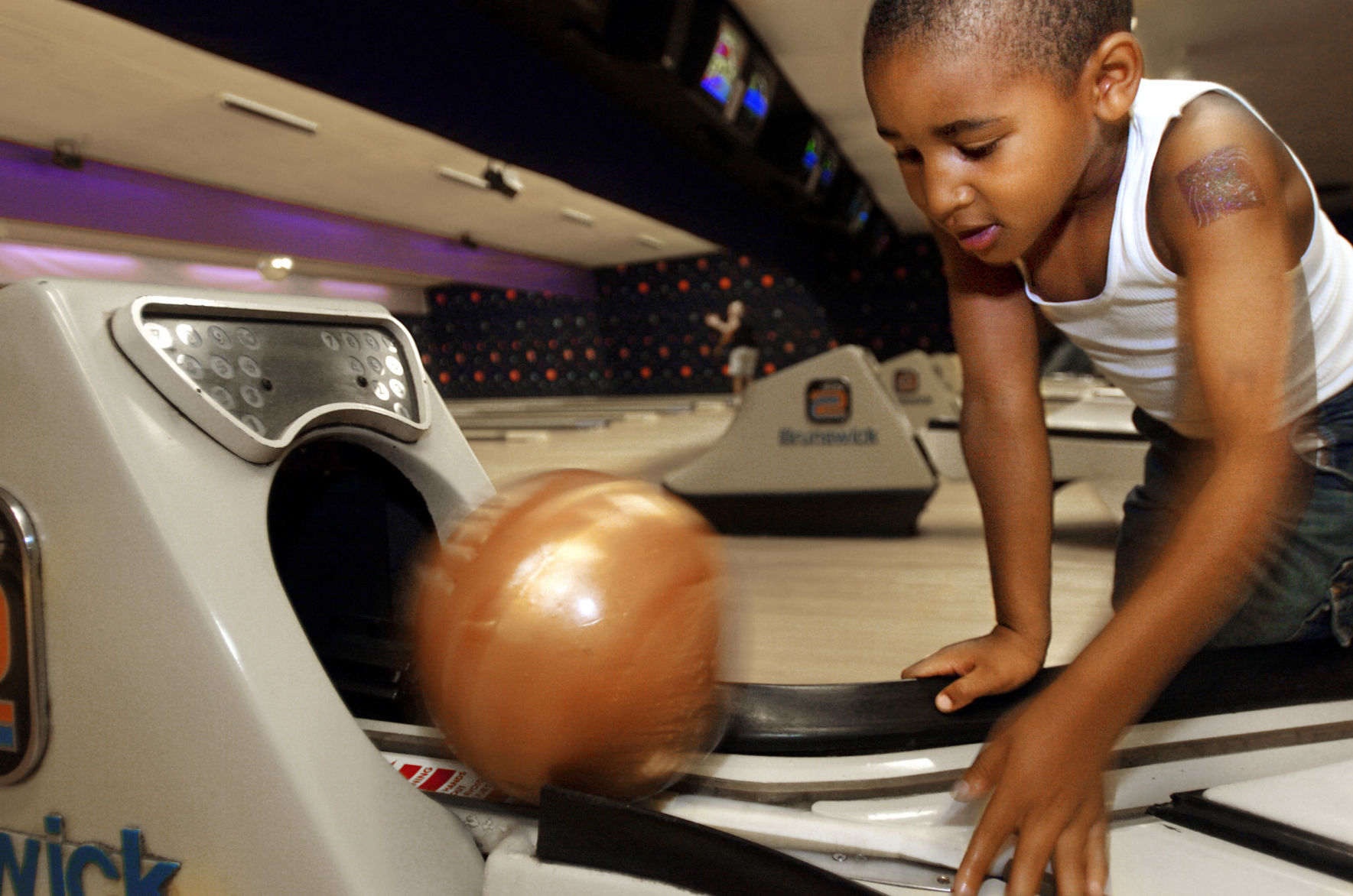 BOWLING